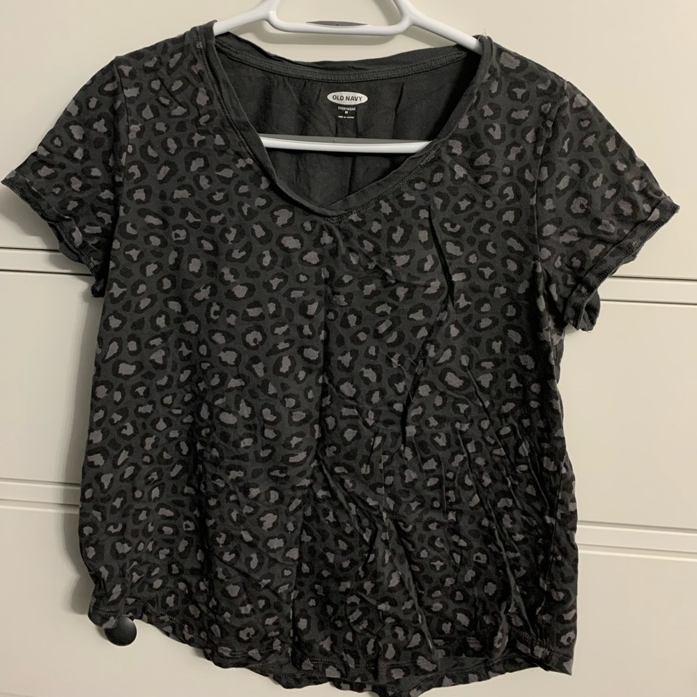 Old navy half sleeve grey tee